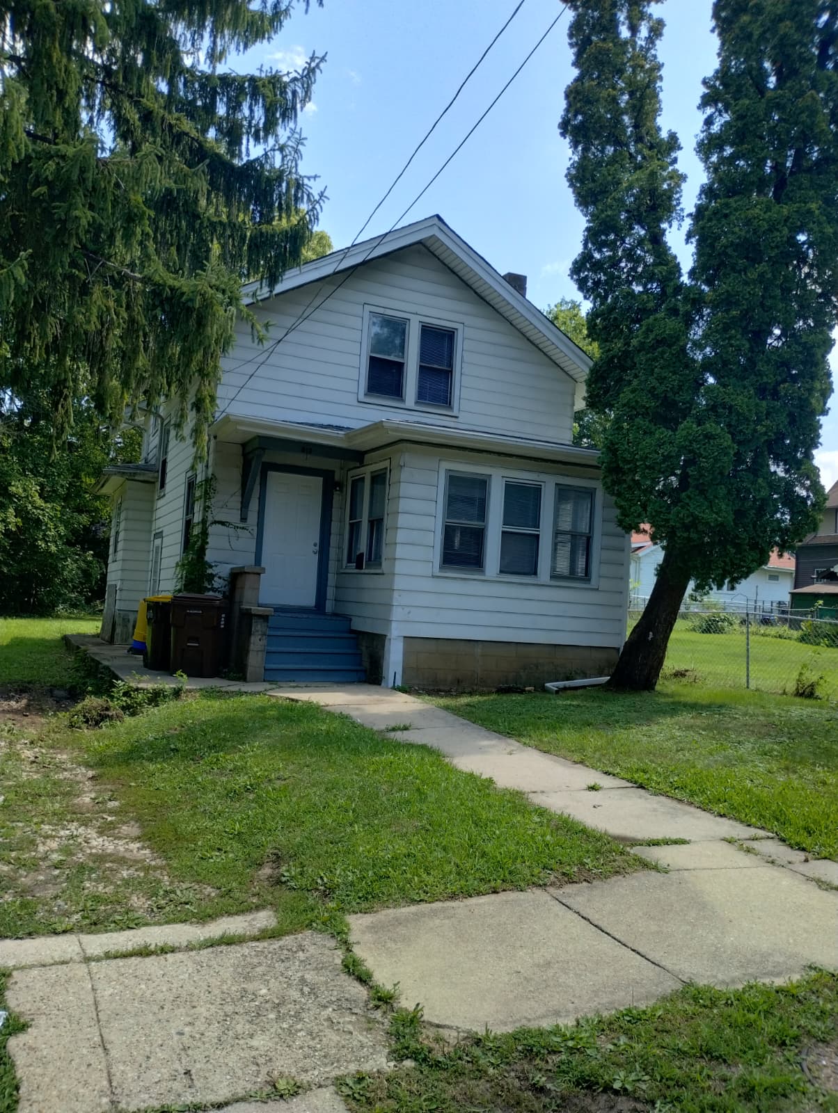 513 North Sunset Avenue